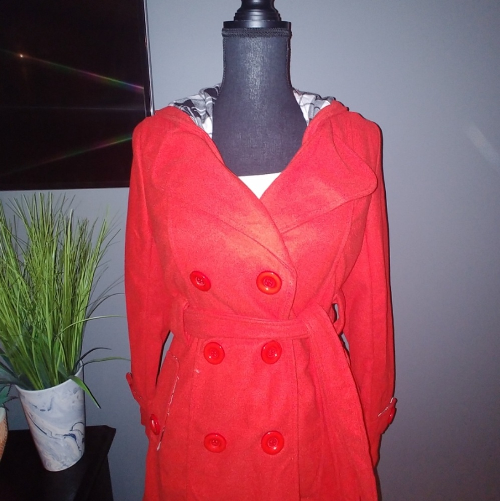 RED PEACOAT/JACKET - SIZE/  X-LG NEW!